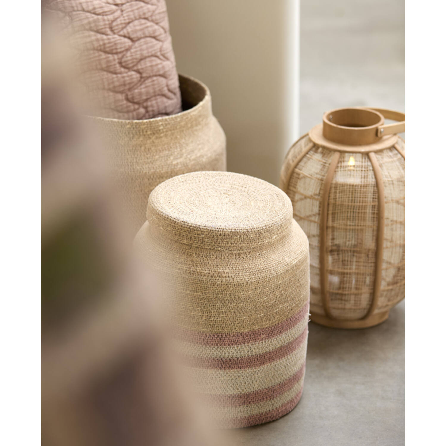 Basket S/2 Ø25x32,5+Ø33x37 cm BETANIA seagrass naturl+l pink