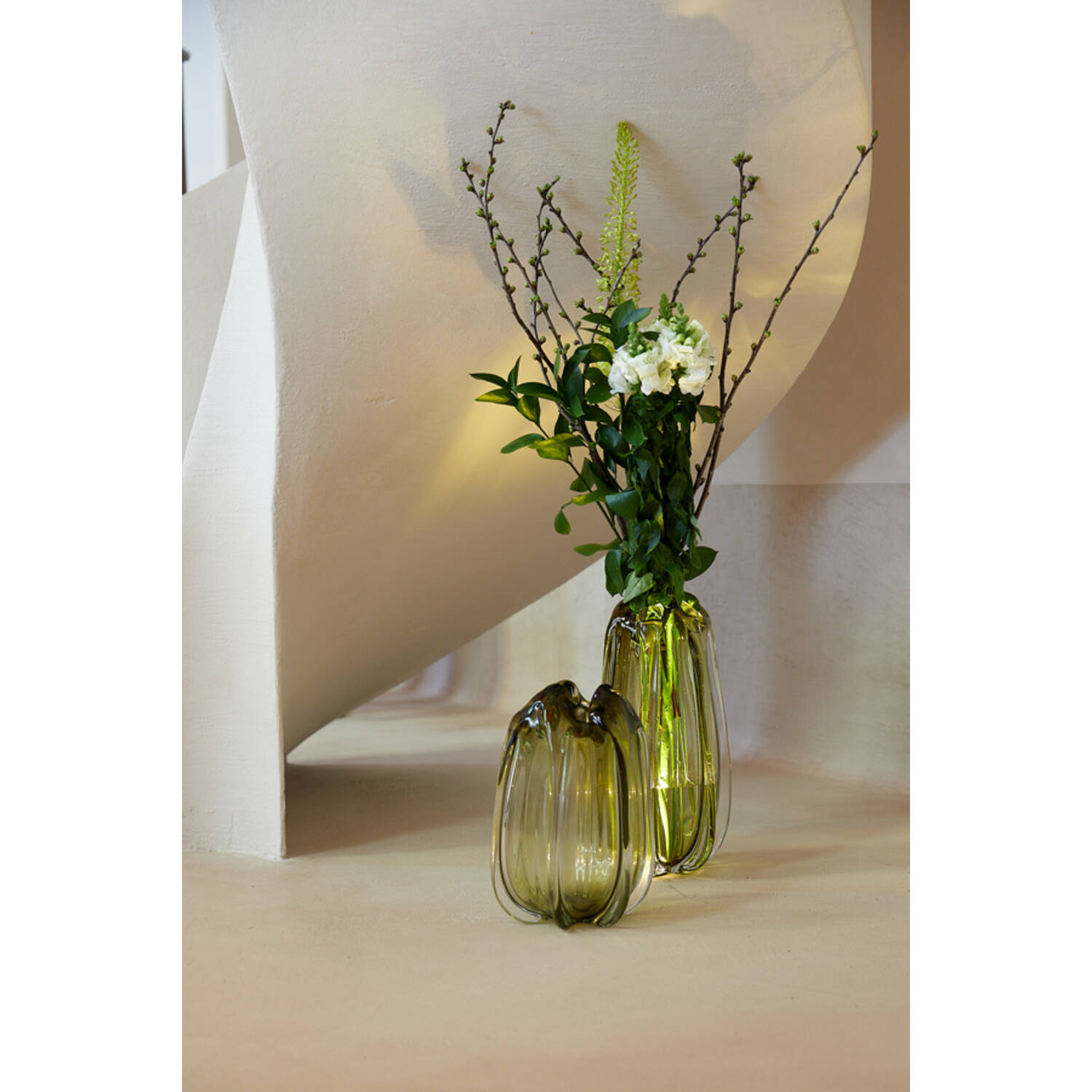 Vaas Ø21x30 cm MURELA glas olijf groen