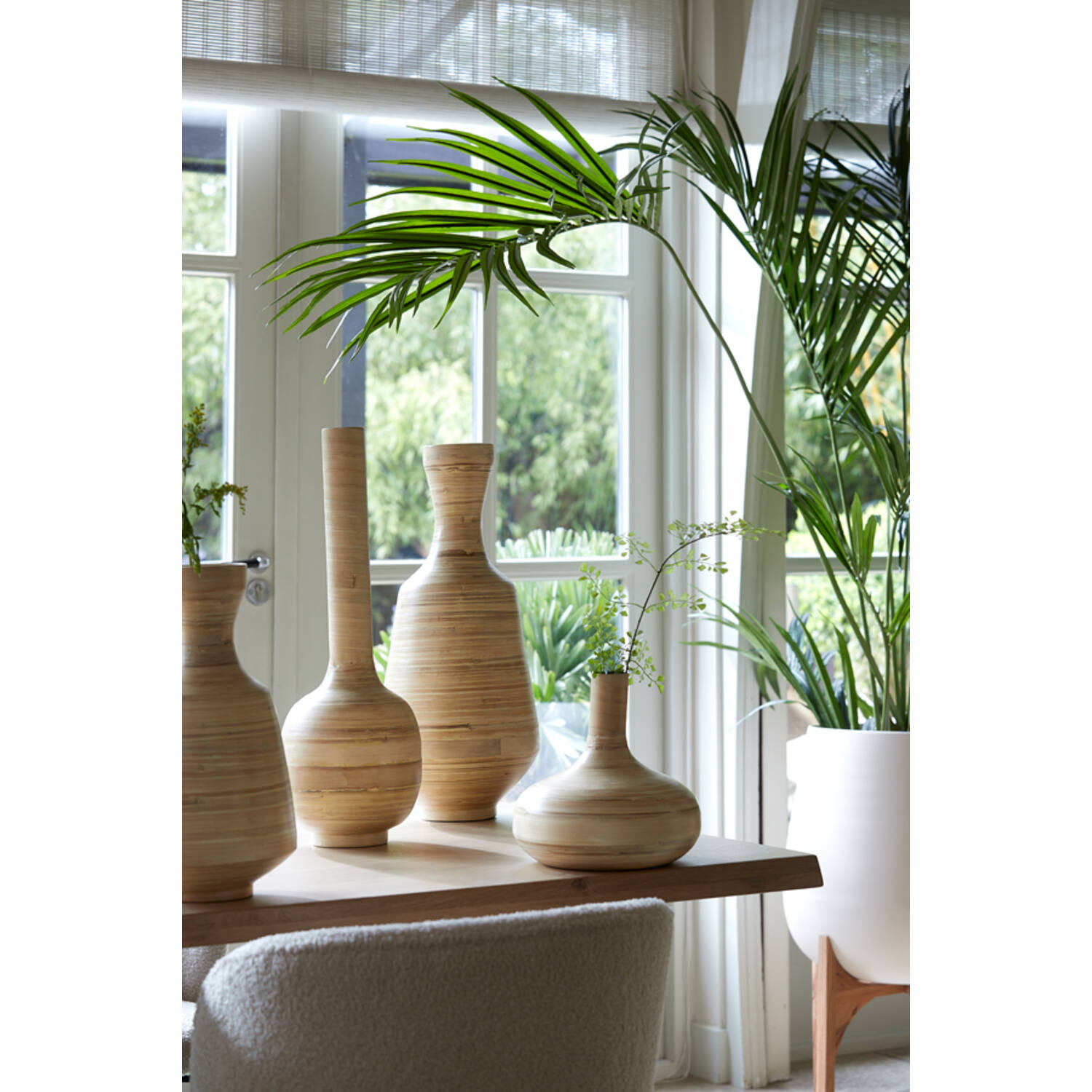 Pot op voet deco Ø44x53 cm KARUNA hout+mat crème