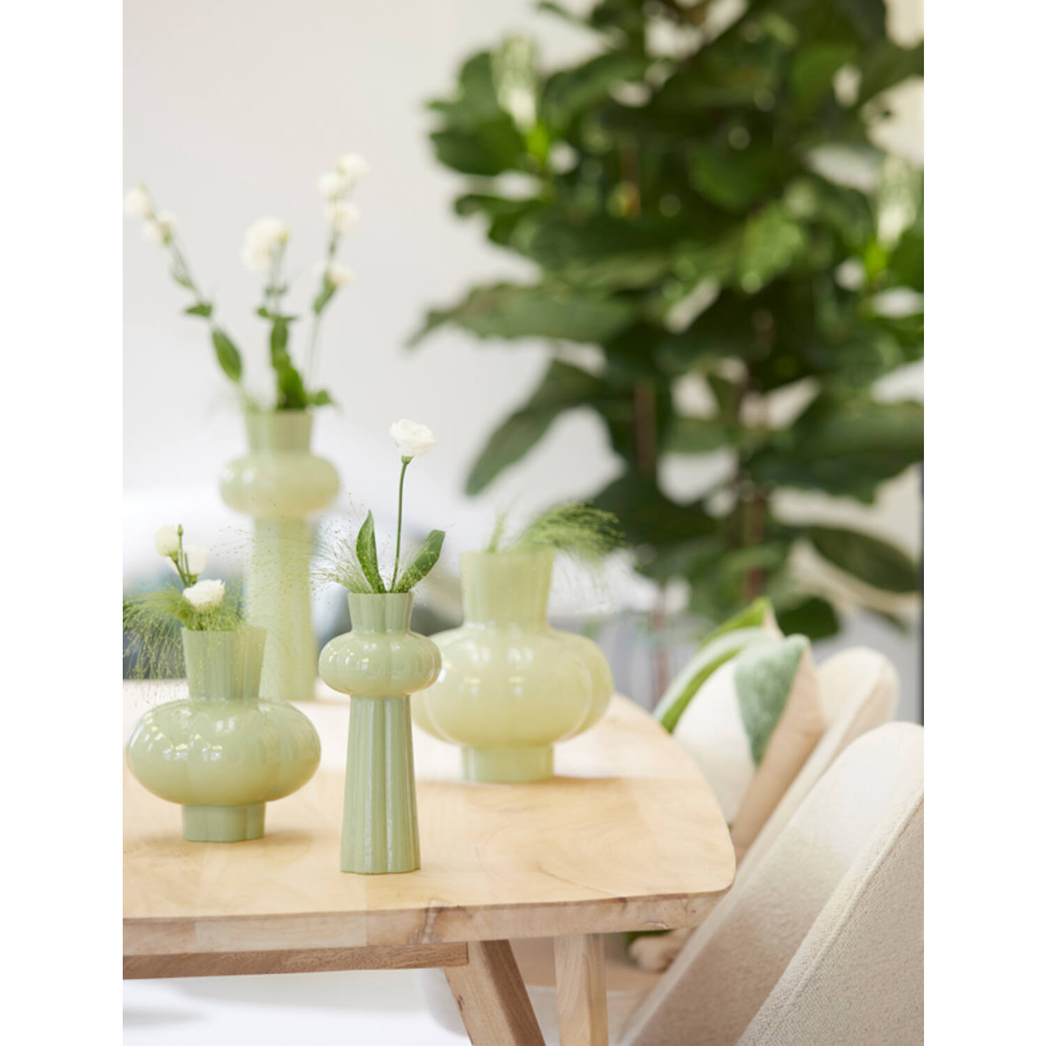 Vase Ø22,5x24 cm KORTOSI glass mint green