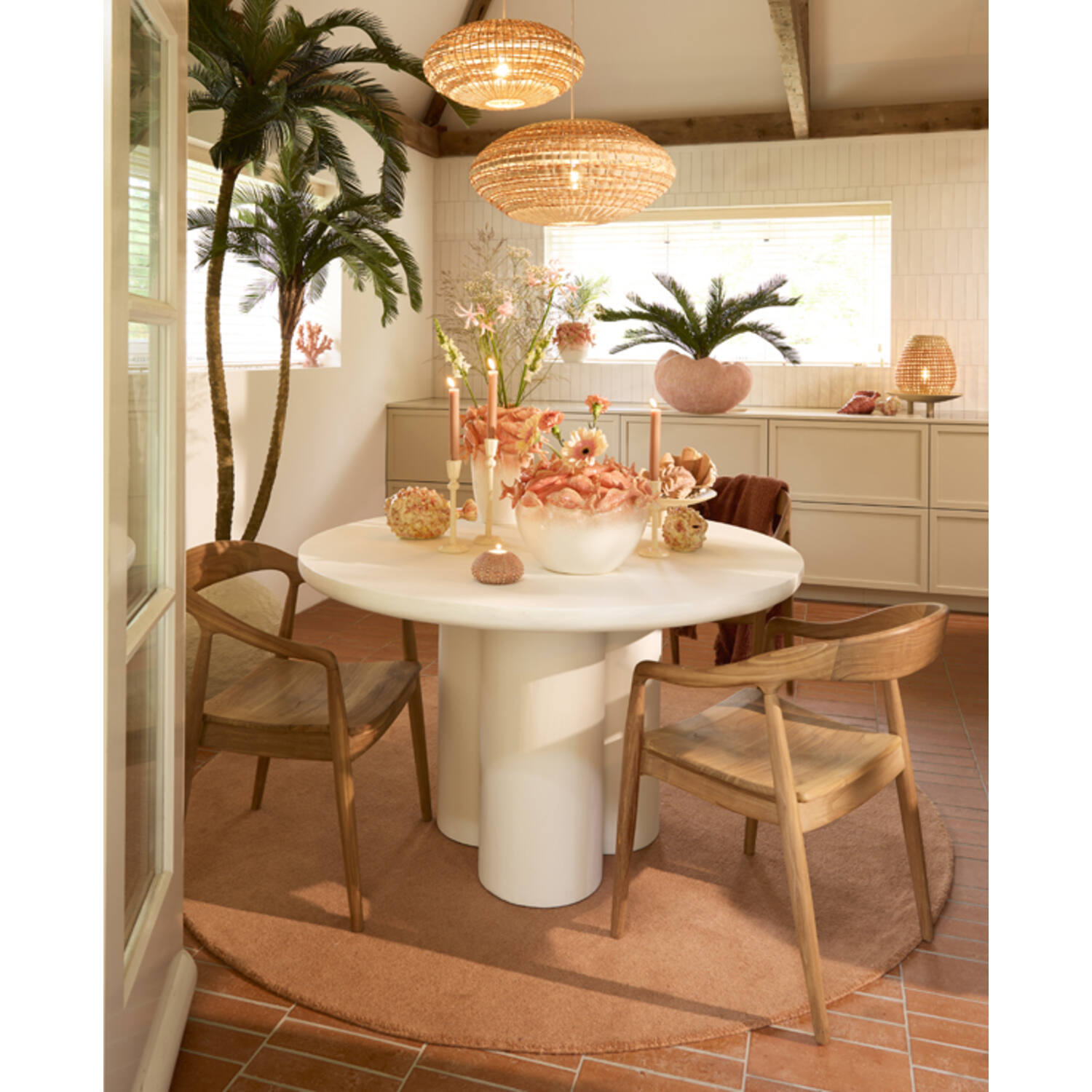 Plateau op voet Ø40x11 cm TABUA zand+licht bruin gespikkeld