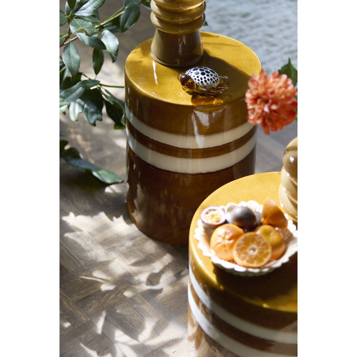 Ornament 15,5x14,5x7 cm TURTLE glas amber+wit-zwart