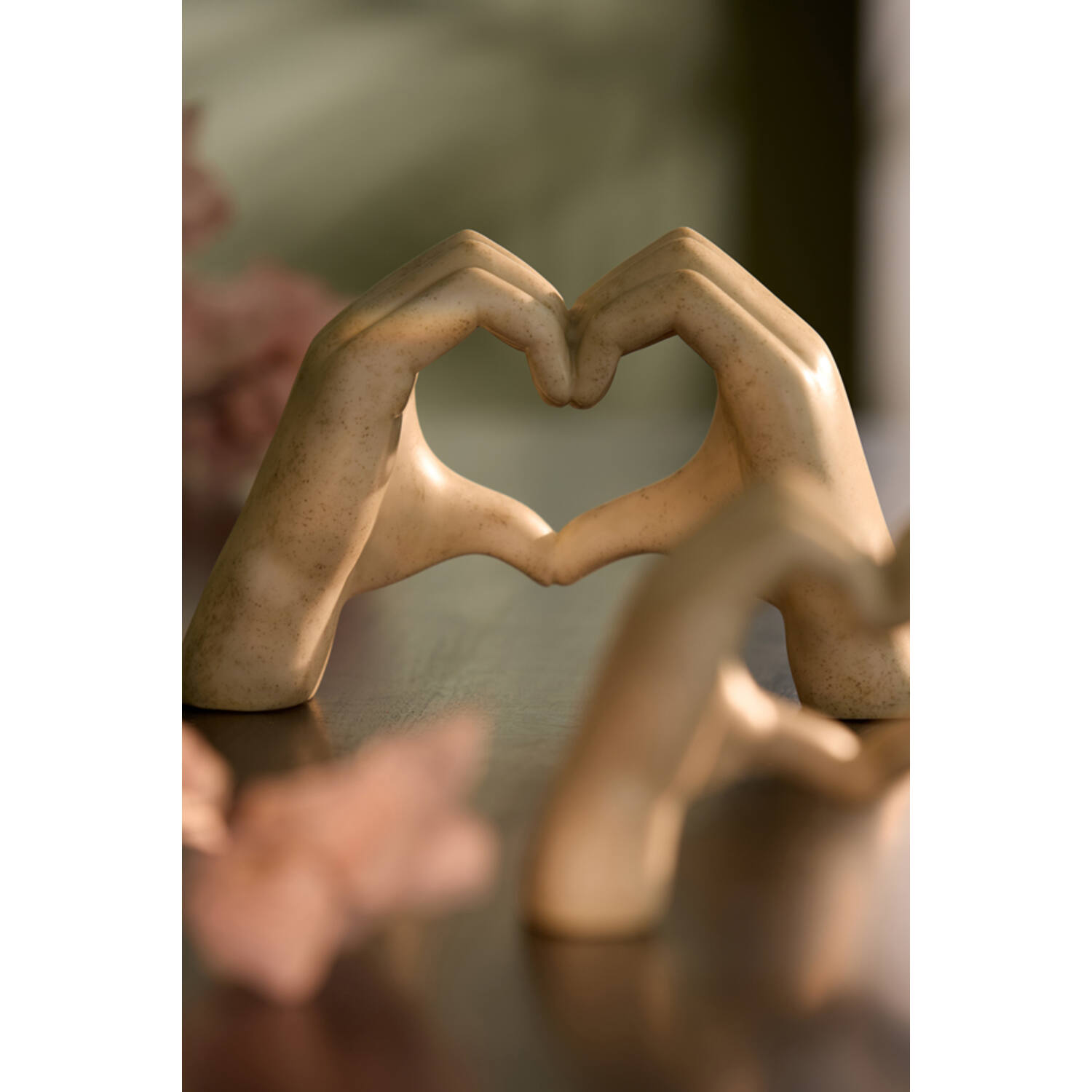 Ornament 24,5x9,5x15 cm HANDS taupe grey