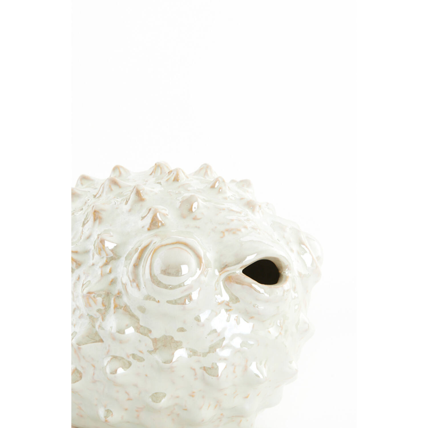 Ornament 25,5x14,5x14 cm FISH ceramics cream pearl