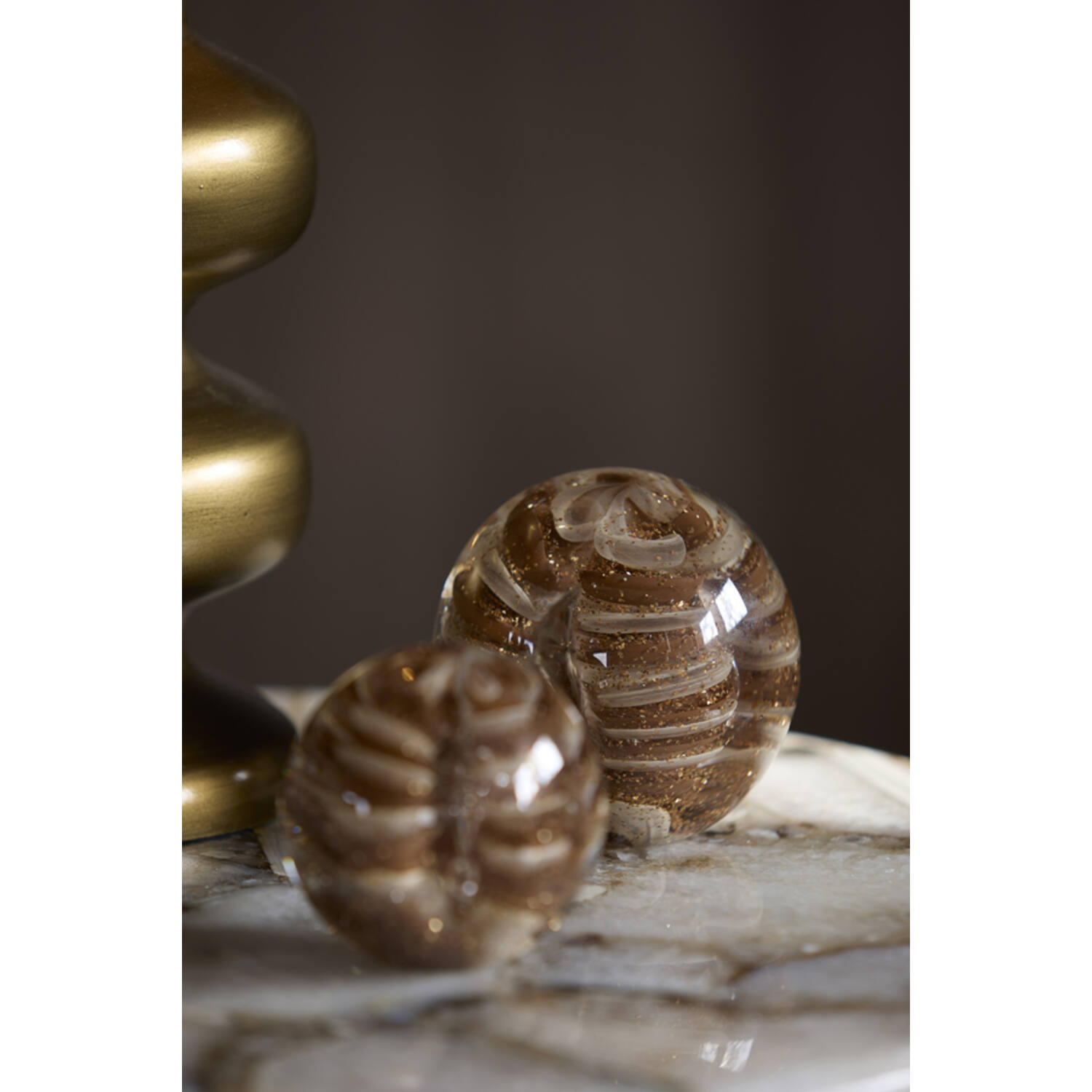 Ornament Ø10x10 cm SAEL glass brown+cream+glitter