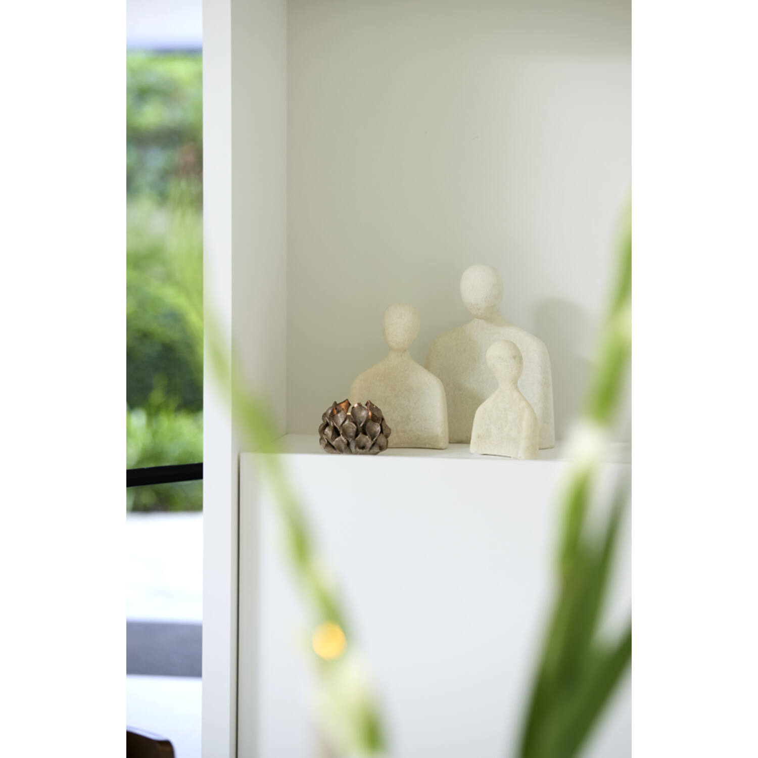 Ornament 20x10,5x27 cm HEAD cream
