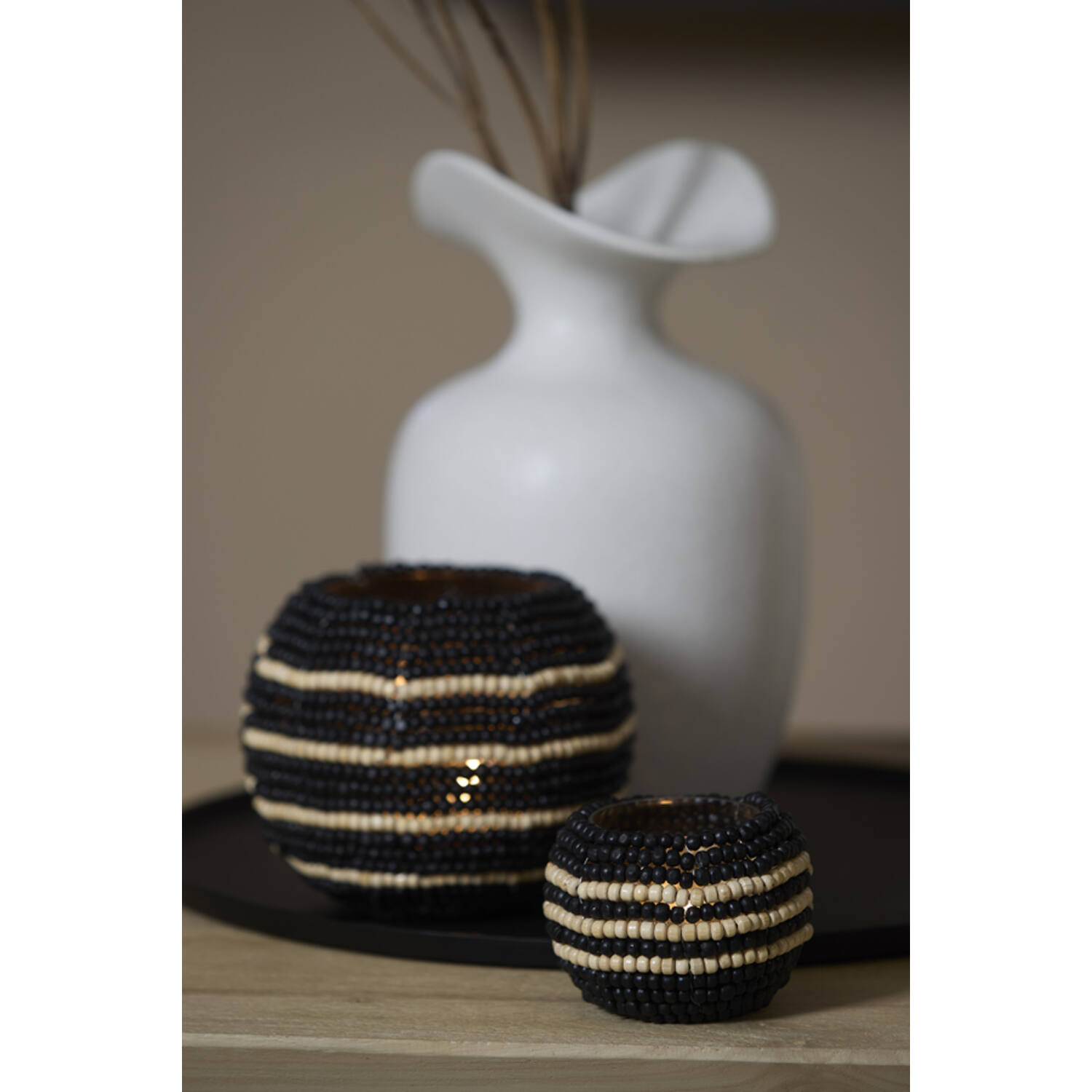 Tealight Ø10x8 cm SUELO glass+beads black+cream