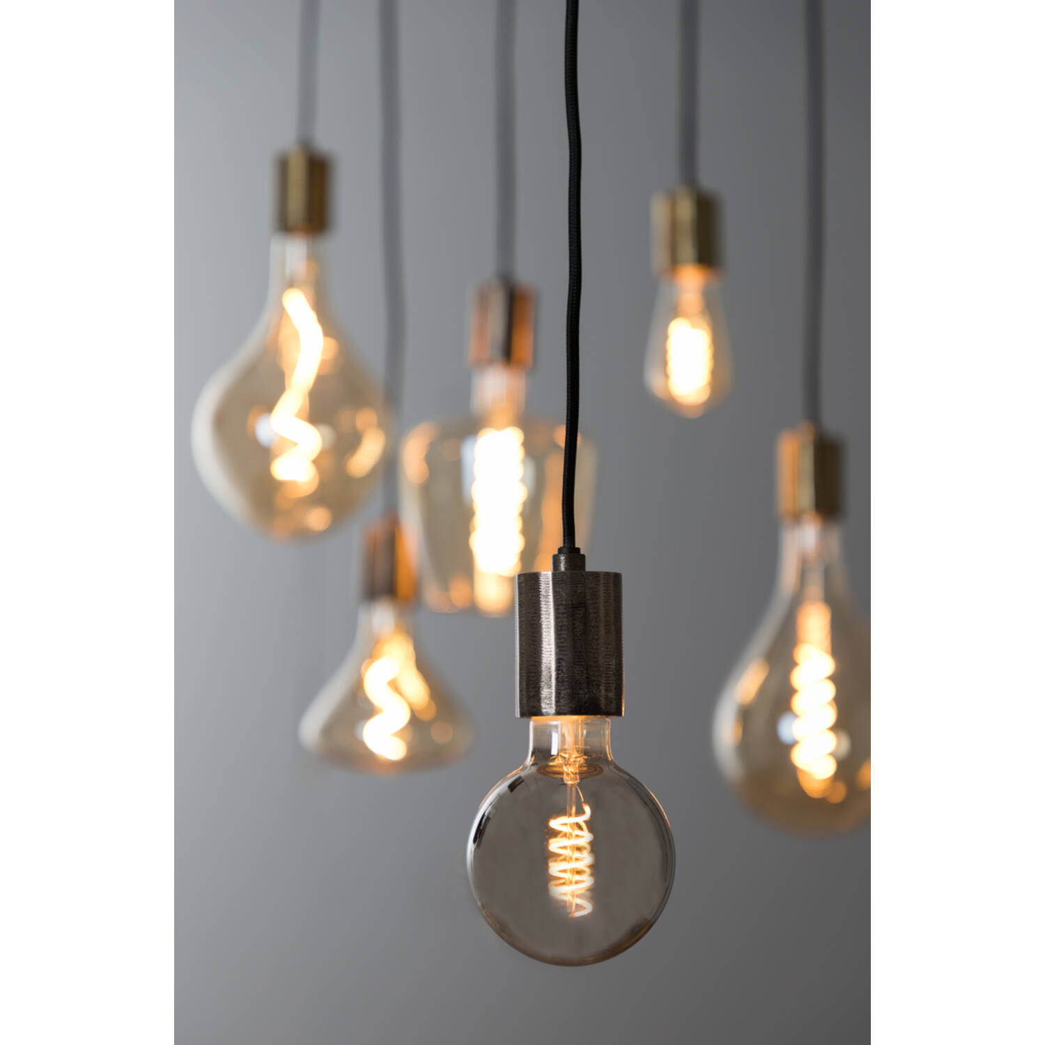 Deco LED globe Ø9,5x14 cm LIGHT 4W smoke E27 dimbaar