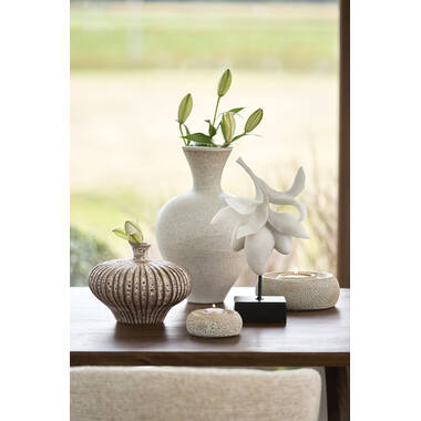 Ornament on base 23,5x13x37 cm MANGO cream+black