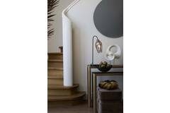 Ornament op voet 34x18x43 cm VODICE crème+antiek brons