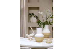 Ornament 21,5x17x35 cm BIRD ceramics matt cream